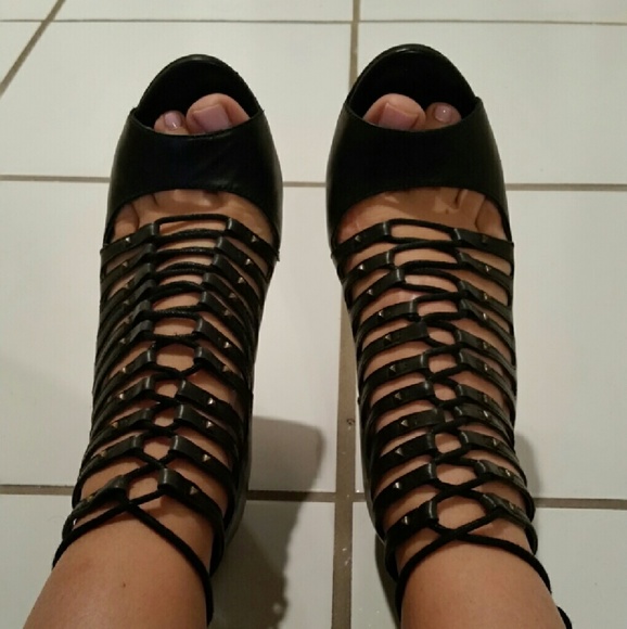 Steven by Steve Madden Black Lace-up Wedges
