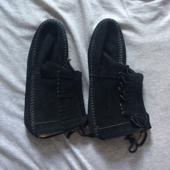 black singles in moccasin Shop minnetonka kilty suede loafer moccasin 7837635, read customer reviews and more at hsncom. black singles in moccasin Shop minnetonka kilty suede loafer moccasin 7837635, read customer reviews and more at hsncom.