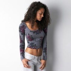 Long sleeve crop top