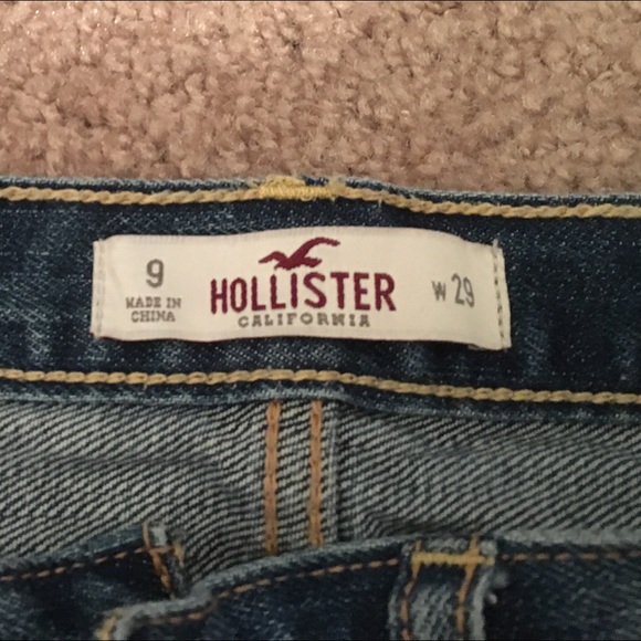 Hollister cut off jeans - Picture 4 of 4