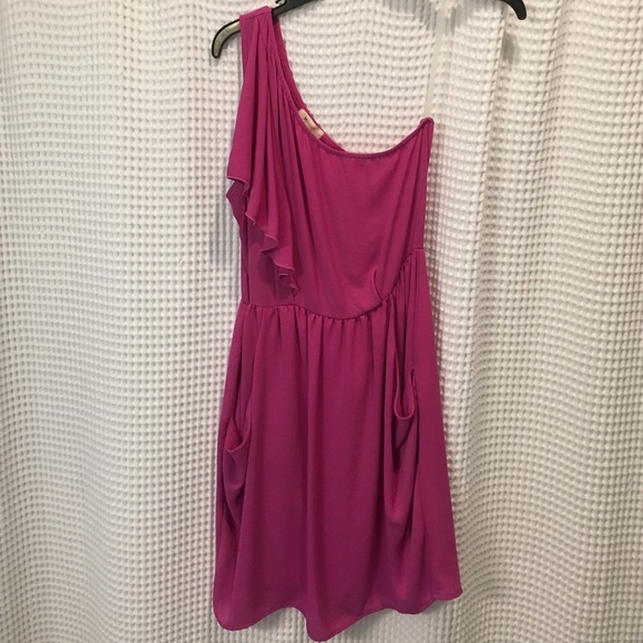 *NWT* Pink dress