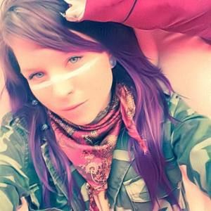 Meet your Posher, Olivia