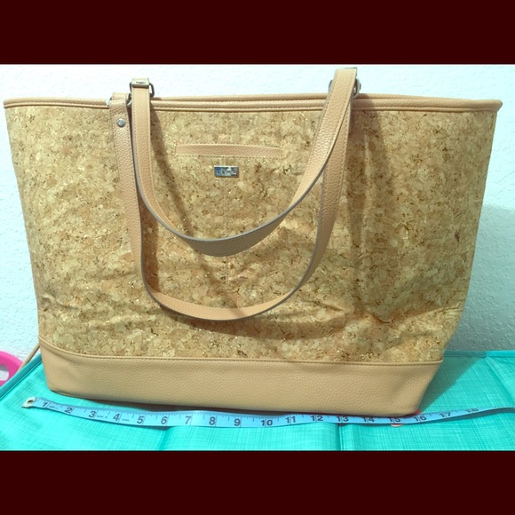Cork handbag by Jewell from Thirty-one