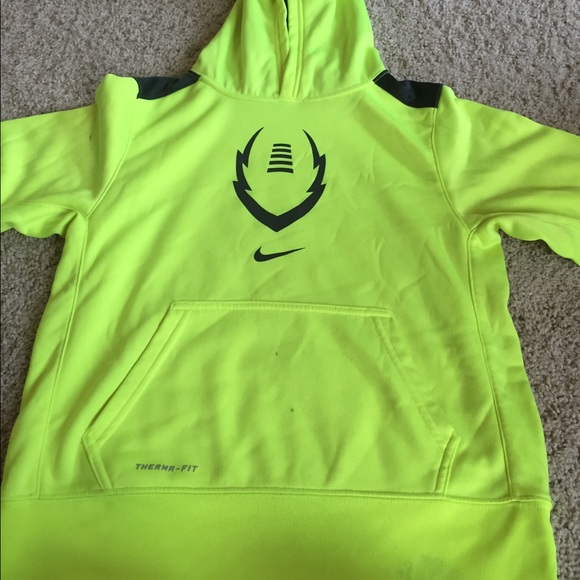 Boys Nike dri-fit sweatshirt