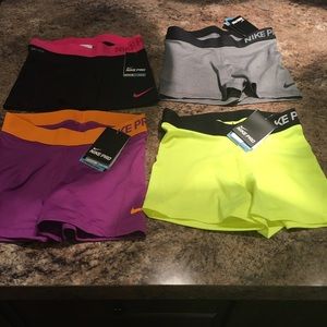 Nike pro women's small new 4 pair bundle
