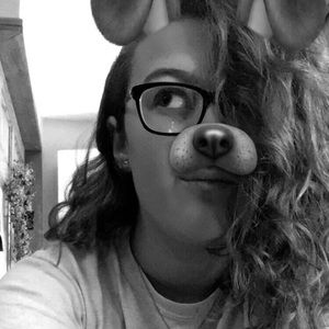 Meet your Posher, Makayla