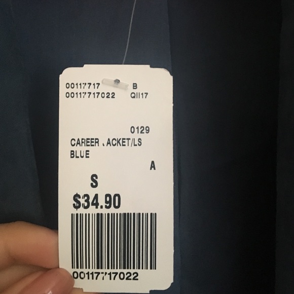 Blazer - Picture 5 of 5