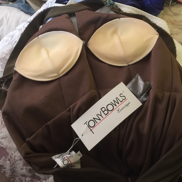 Tony bowls size 4 pageant gown new - Picture 2 of 4