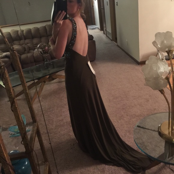 Tony bowls size 4 pageant gown new - Picture 3 of 4