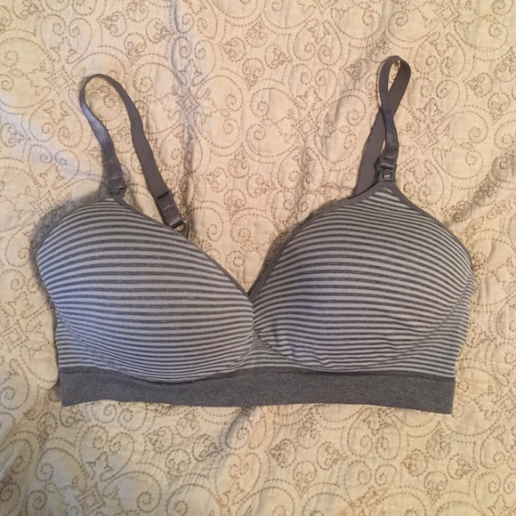 Super comfy nursing bra!