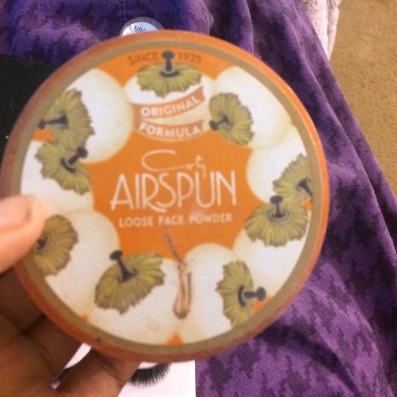 Air spun translucent powder
