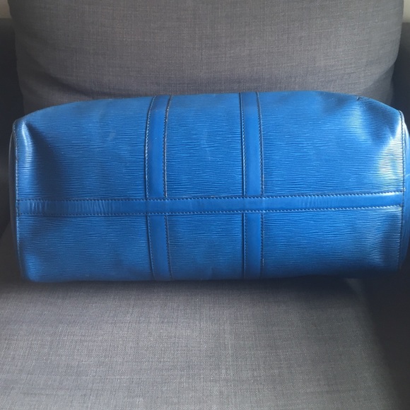 Epi Louis Vuitton Keepall - Picture 3 of 4