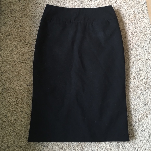 H&M Dresses & Skirts - H&M Pencil Skirt