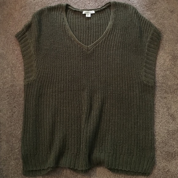 Short sleeve sweater!