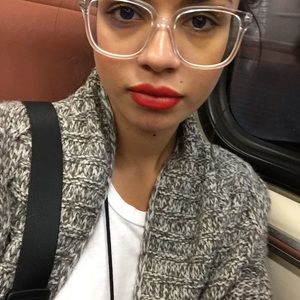 Meet your Posher, Natalie