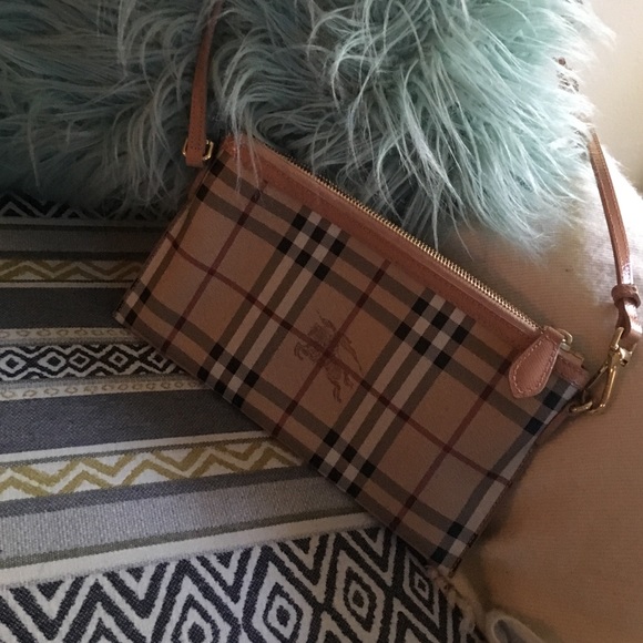 Clutch - Picture 2 of 3