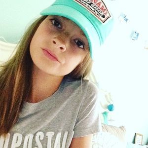 Meet your Posher, Athena