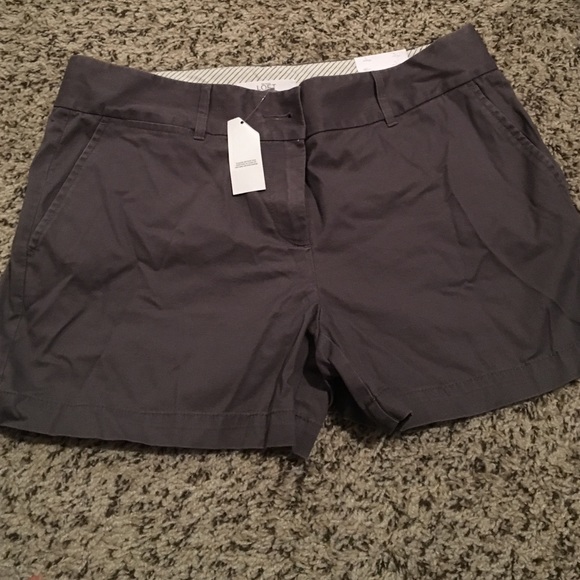 Ann Taylor Loft 4" shorts