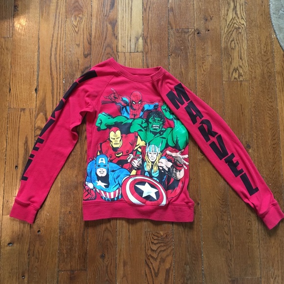 Long sleeve, Red Marvel Avengers shirt
