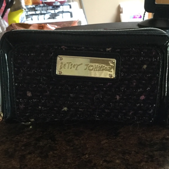 Betsey Johnson wallet super cute