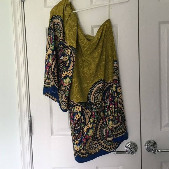 One shoulder dress