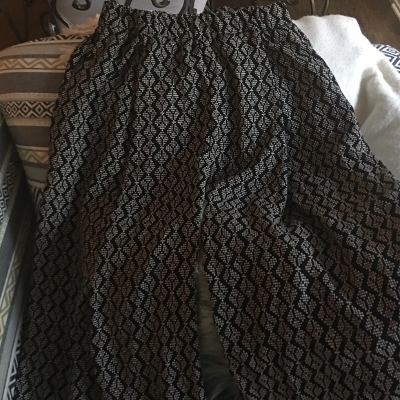 Pants - Picture 2 of 3