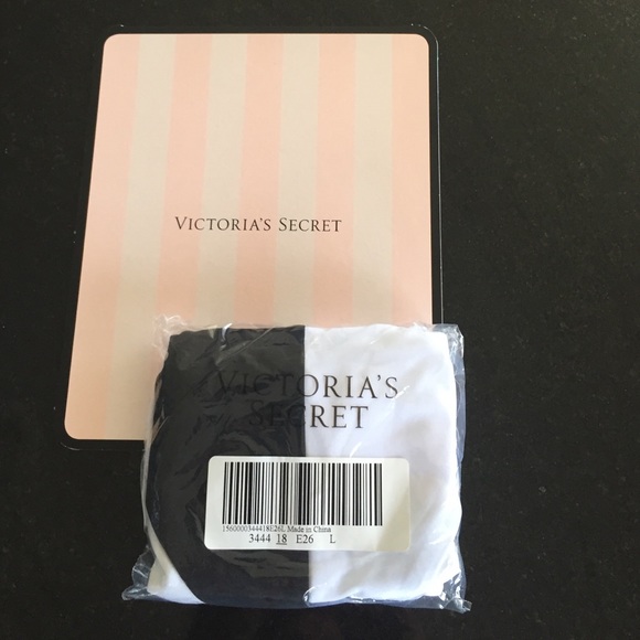 Victoria's Secret hipster bottoms - Picture 2 of 4