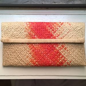Mar y Sol Ariel Clutch
