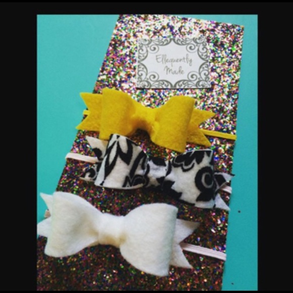 White, Damask, and Mustard bow set