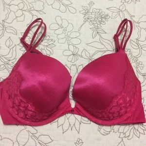 Victoria's secret Push Up Pigeonnant bra used