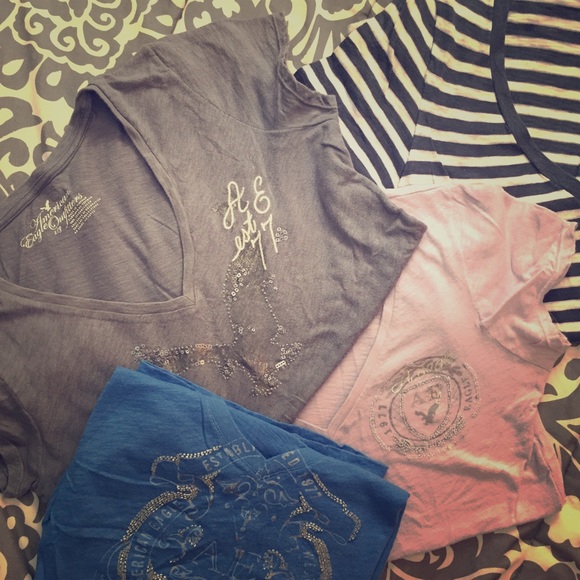 American Eagle V-Necks