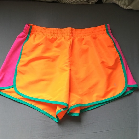 Running shorts