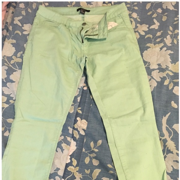 Mint skinny legs