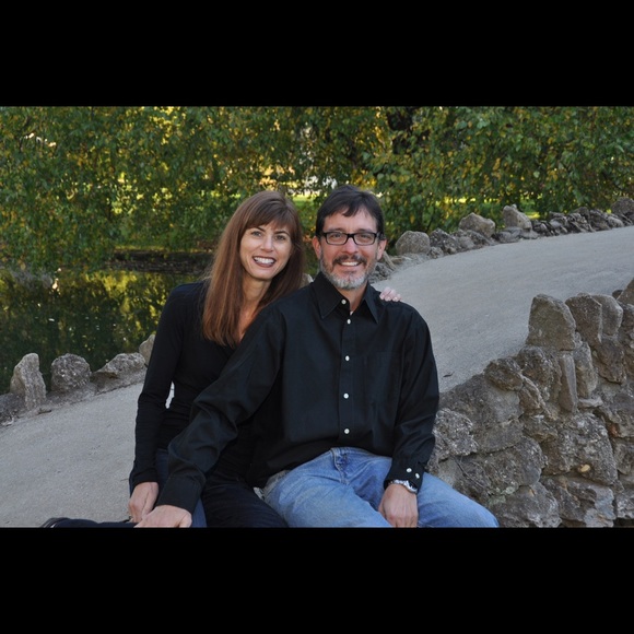 Meet your Posher, Laurie - Picture 2 of 4