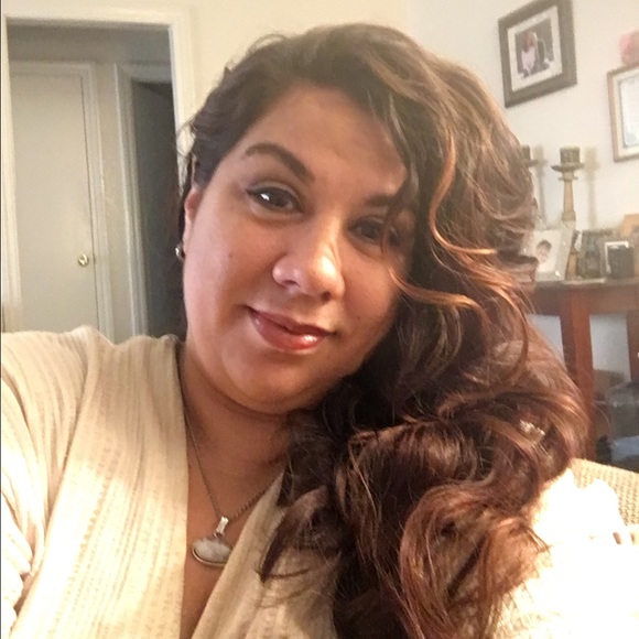 Meet your Posher, Marlo - Picture 2 of 4