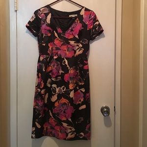 Banana republic size 0 dark grey floral dress