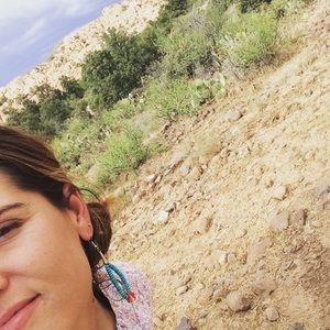 Meet your Posher, Holly