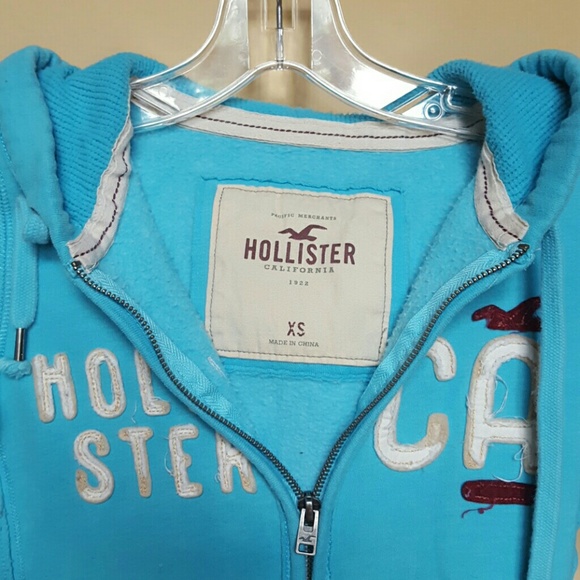 Adorable HOLLISTER zip up hoddie - Picture 4 of 4