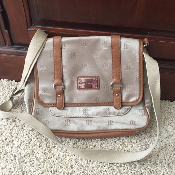 Tommy Hilfiger Cross Body
