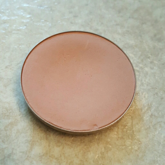 MAC Sincere Blush *Depotted* - Picture 2 of 3