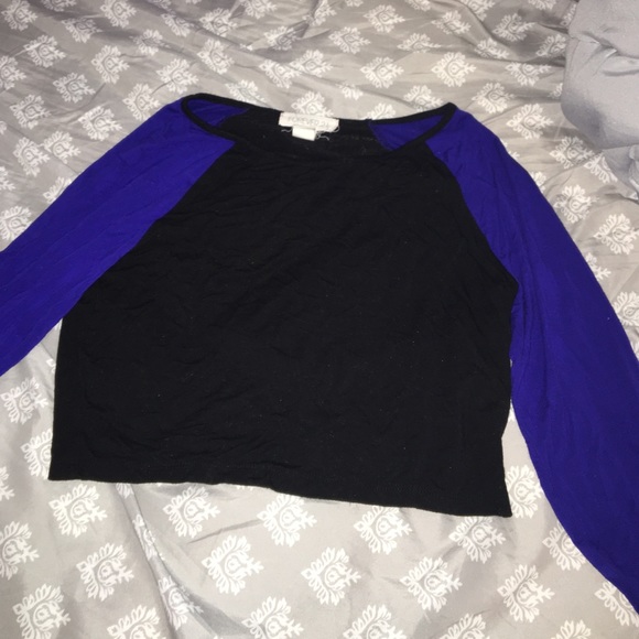 Black and Blue crop Top