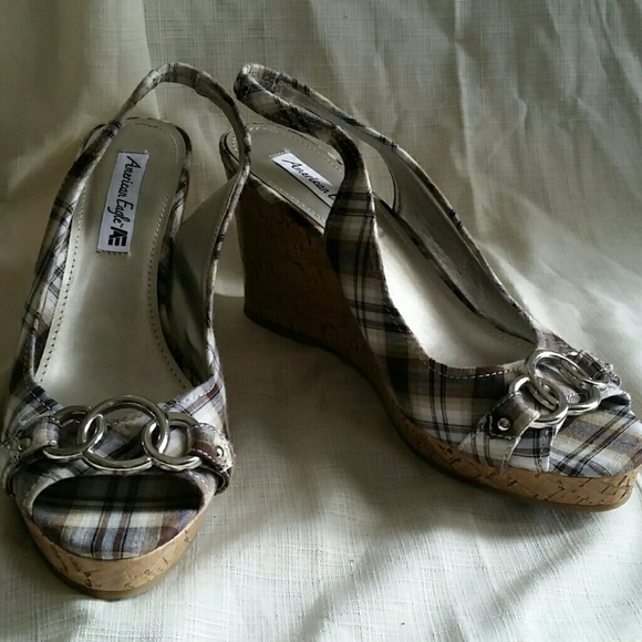 American Eagle plaid peekaboo wedges (Newly marked down then being donated)