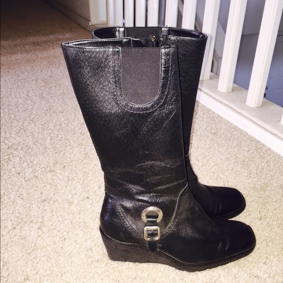 Women's Leather Boots size 24 (which is a size 7)