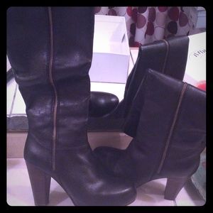STEVE Madden Knee high leather Boots😍