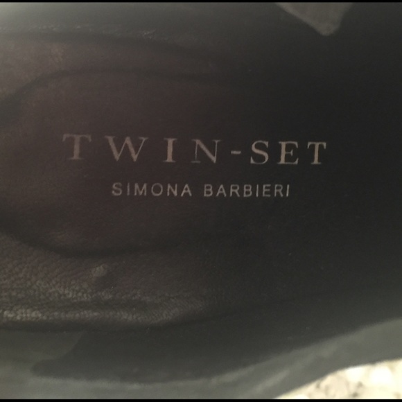 Simona Barbieri Italy suede ankle booties ❤️ - Picture 4 of 4