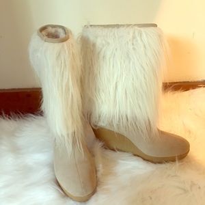 Fur winter wedges