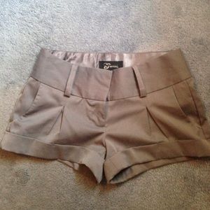 Guess shorts size 28