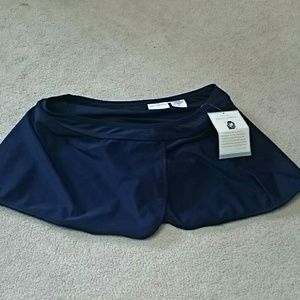 Bathing suit skirt w built in bikini NWT