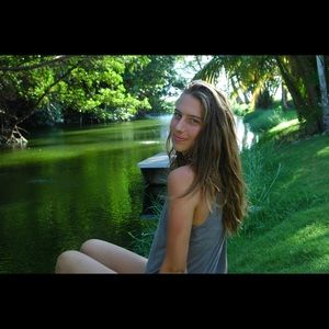 Meet your Posher, Ashley