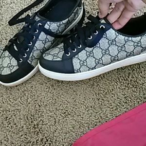 Womens gucci sneakers